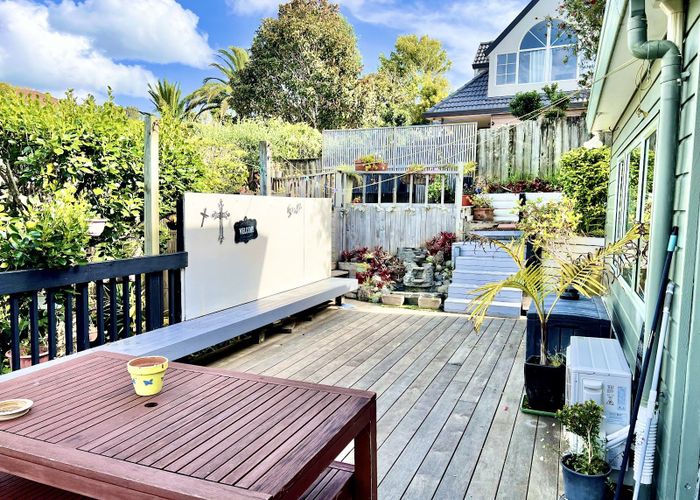  at 1/3 Pelican Lane, Unsworth Heights, Auckland