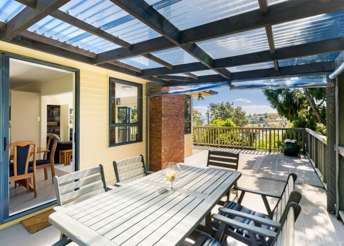  at 14 Ball Place, Mount Roskill, Auckland