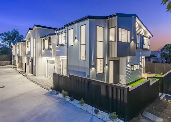 at Lot 1/29 Prince Regent Drive, Half Moon Bay, Manukau City, Auckland