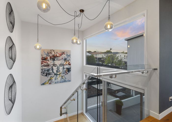  at 10 McCrystal Avenue, Bucklands Beach, Manukau City, Auckland
