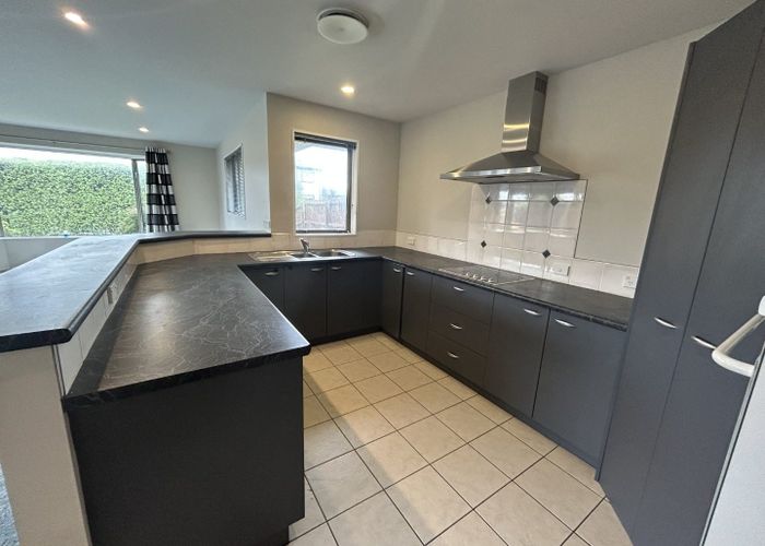  at 3  Mollymawk Place, Woolston, Christchurch City, Canterbury