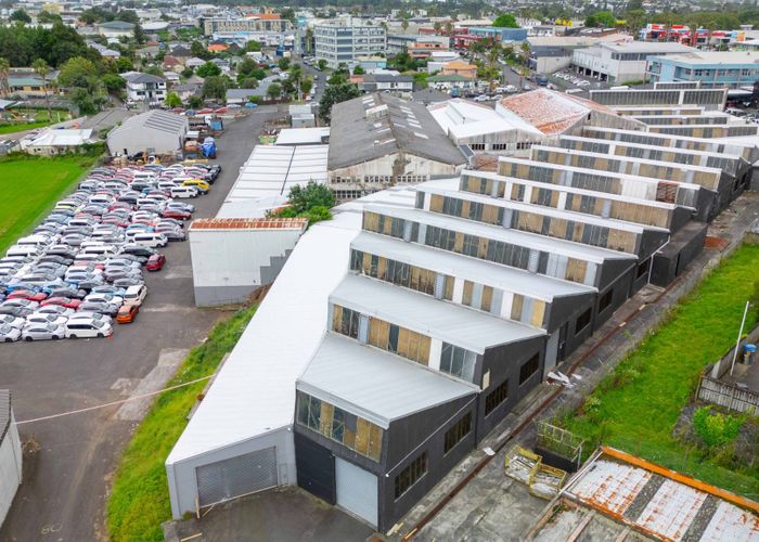  at 6 Fort Richard Road, Otahuhu, Auckland