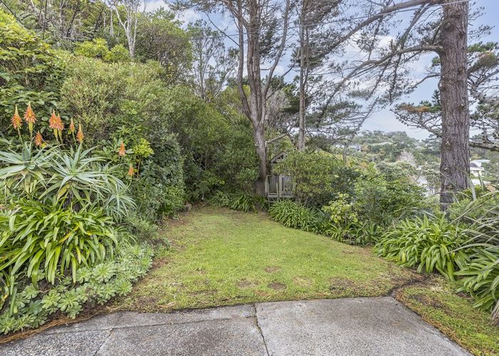  at 7 Columbia Way, Kingston, Wellington