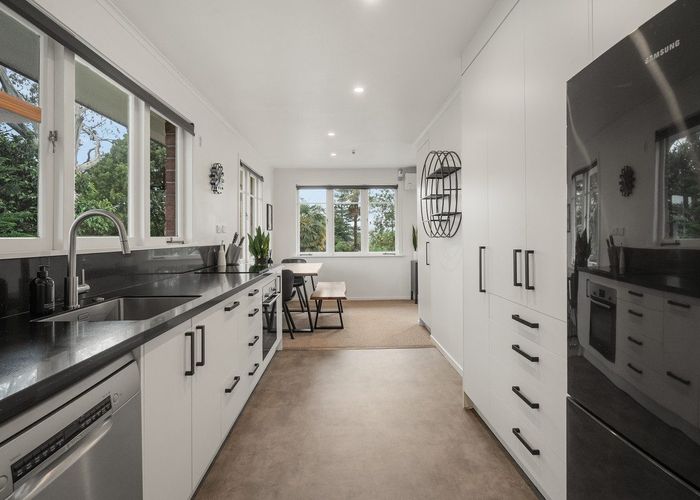  at 15 Landview Road, Parkvale, Tauranga, Bay Of Plenty