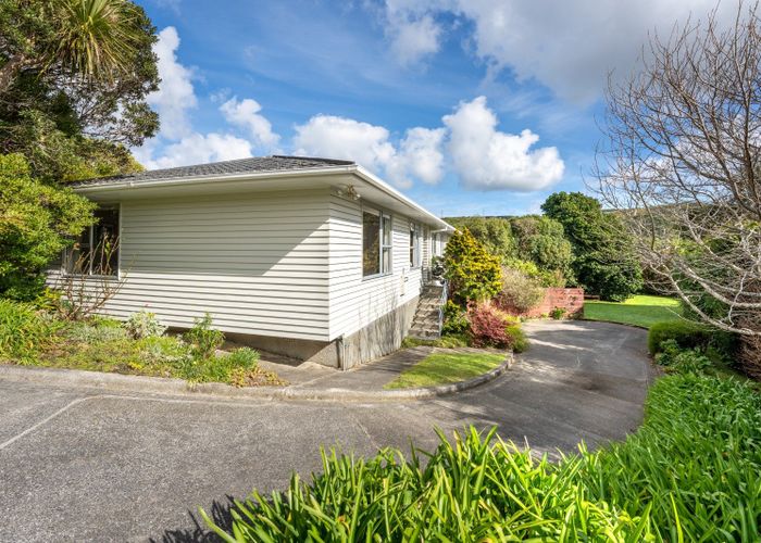  at 53 Waipounamu Drive, Kelson, Lower Hutt