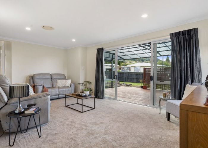  at 2 Paterson Grove, Pukehangi, Rotorua