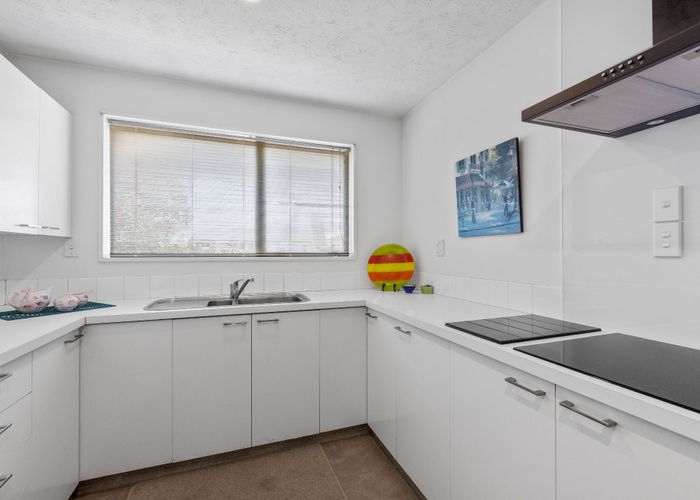 at 1/35 Division Street, Riccarton, Christchurch