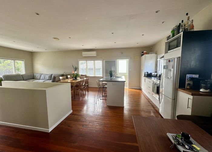  at 26 Dallinghoe Crescent, Milford, North Shore City, Auckland
