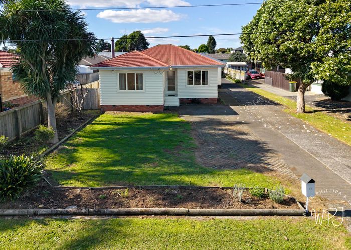  at 1/15 Hill Crescent, Papakura, Papakura, Auckland