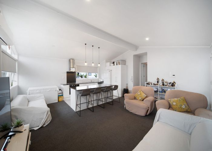  at 591 Massey Road, Mangere, Auckland