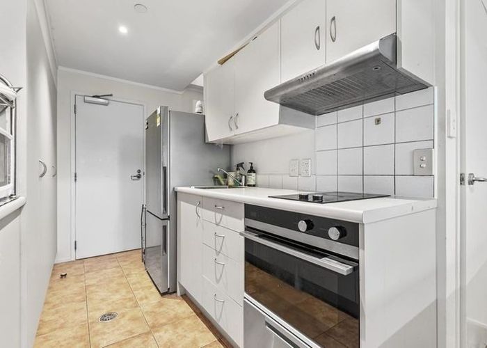  at 3B/30 Westward Ho, Glen Eden, Waitakere