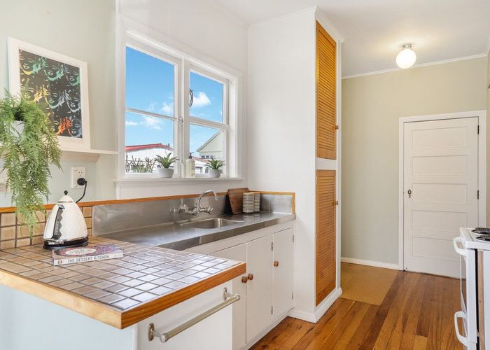  at 6 Daventry Street, Waterview, Auckland City, Auckland