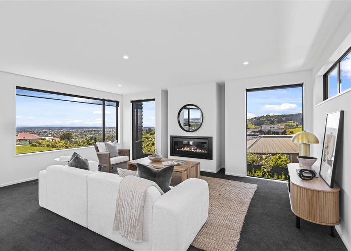  at 129 Penruddock Rise, Westmorland, Christchurch
