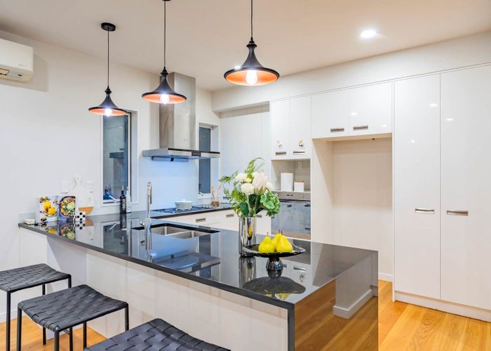  at 487A East Coast Road, Murrays Bay, North Shore City, Auckland