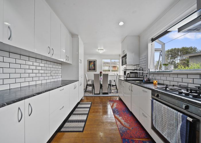  at 116 Gloucester Road, Manurewa, Manukau City, Auckland