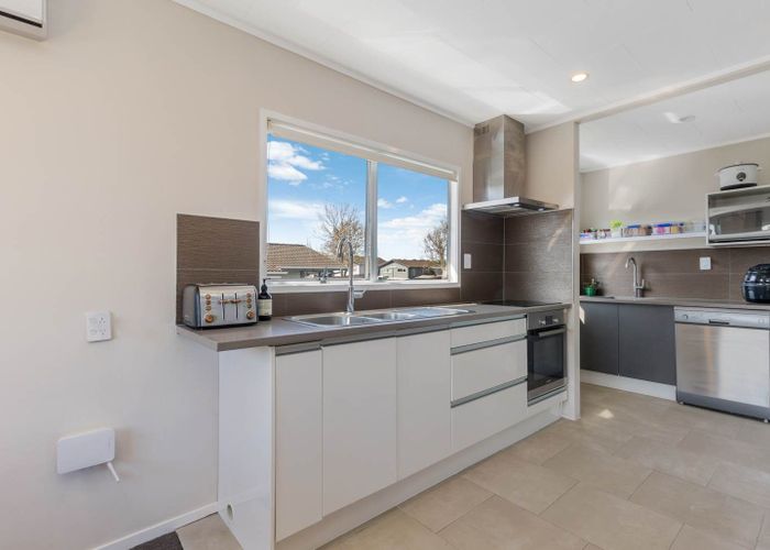  at 25 Secretariat Place, Randwick Park, Manukau City, Auckland