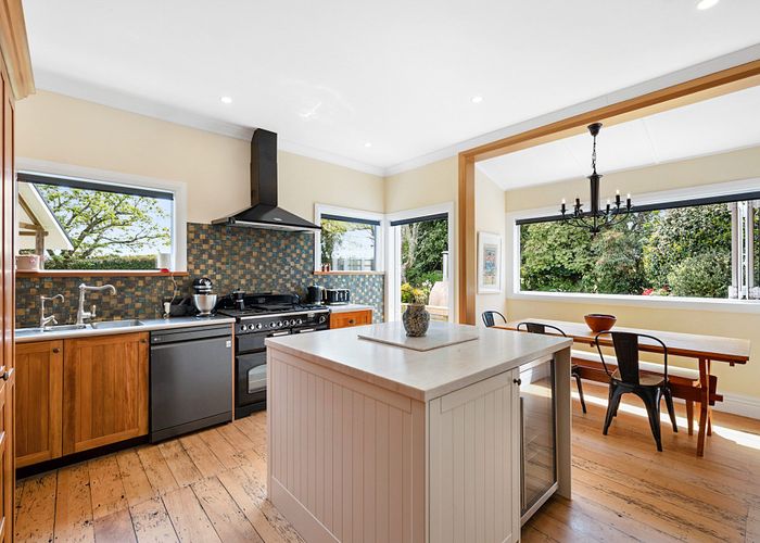  at 4 Cross Street, Lepperton