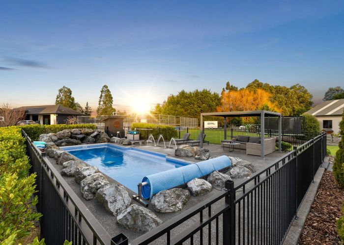  at 44 Tutakarae Road, Kelvin Grove, Palmerston North, Manawatu / Whanganui