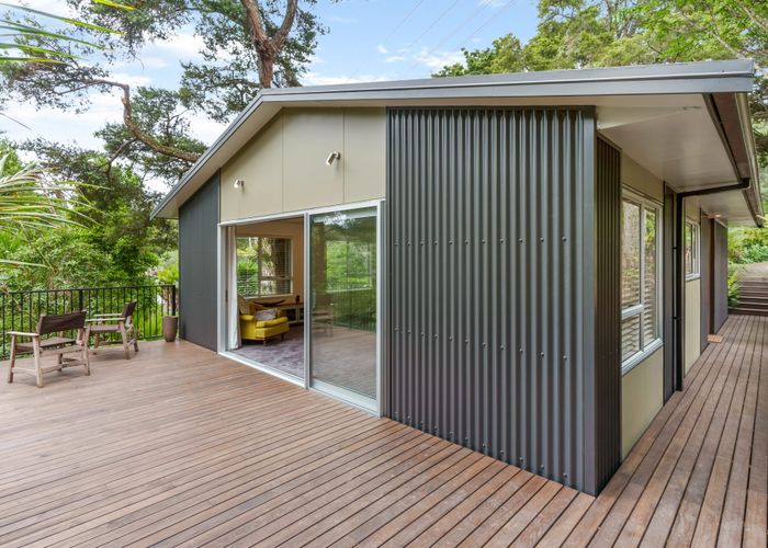 at 58 Laingholm Drive, Laingholm, Auckland