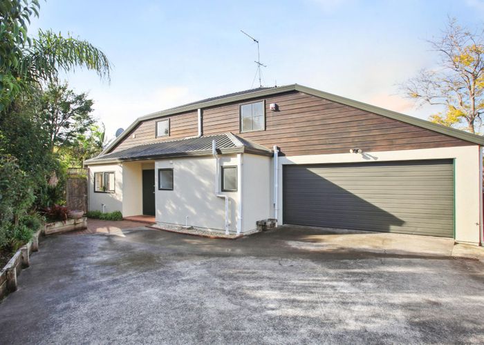  at 2/148 Pigeon Mountain Road, Half Moon Bay, Manukau City, Auckland
