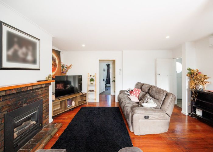  at 16 Thomson Street, West End, Palmerston North, Manawatu / Whanganui