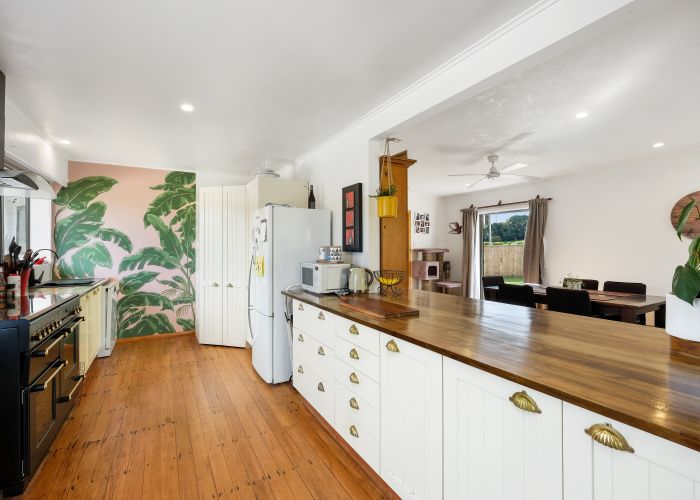  at 206 MacLaurin Road, Makauri, Gisborne