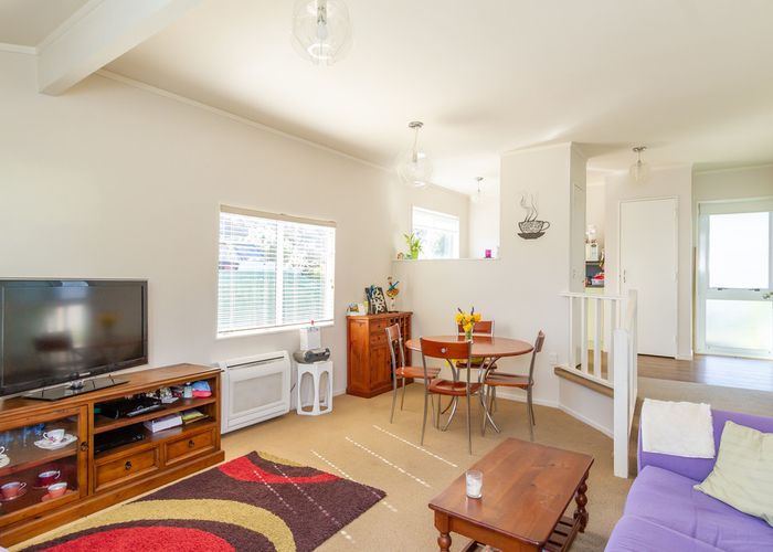  at 2/5 Glenbrook Grove, Naenae, Lower Hutt