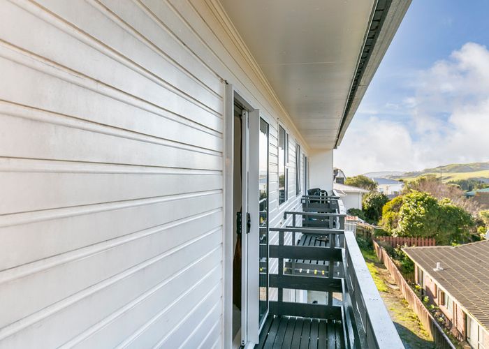  at 1/10 Stewart Drive, Newlands, Wellington