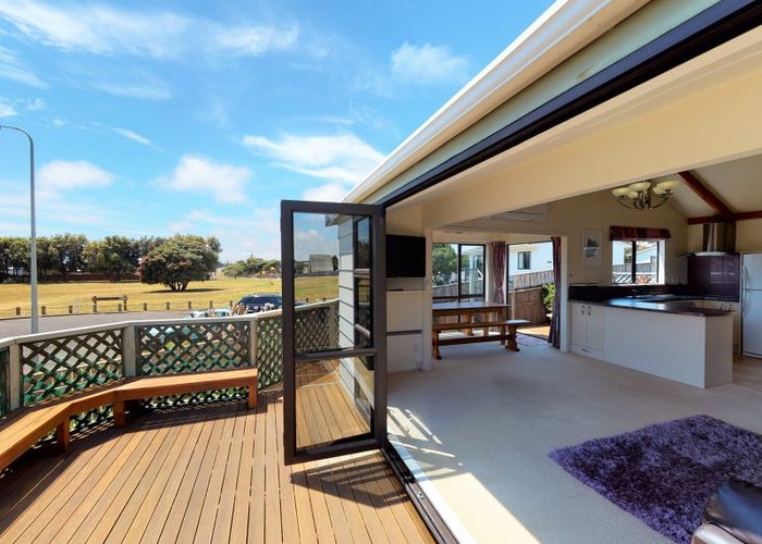  at 4 Rangitane Grove, Waitarere Beach, Levin