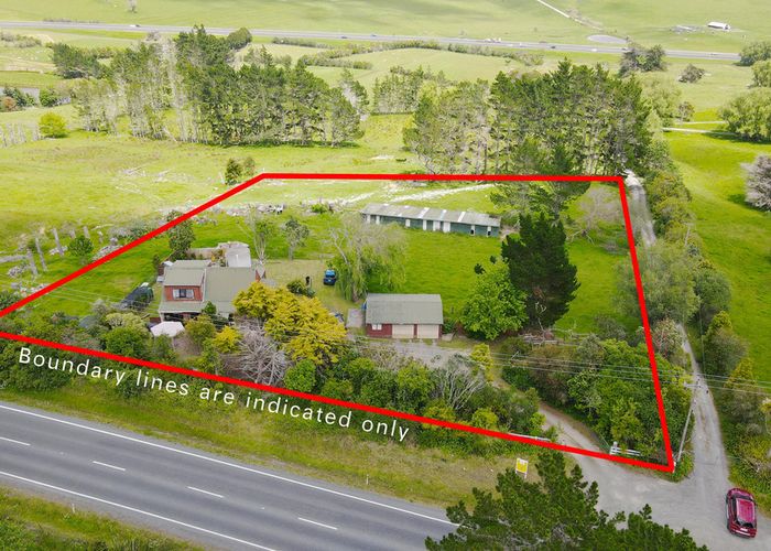  at 1934 East Coast Road, Stillwater, Silverdale