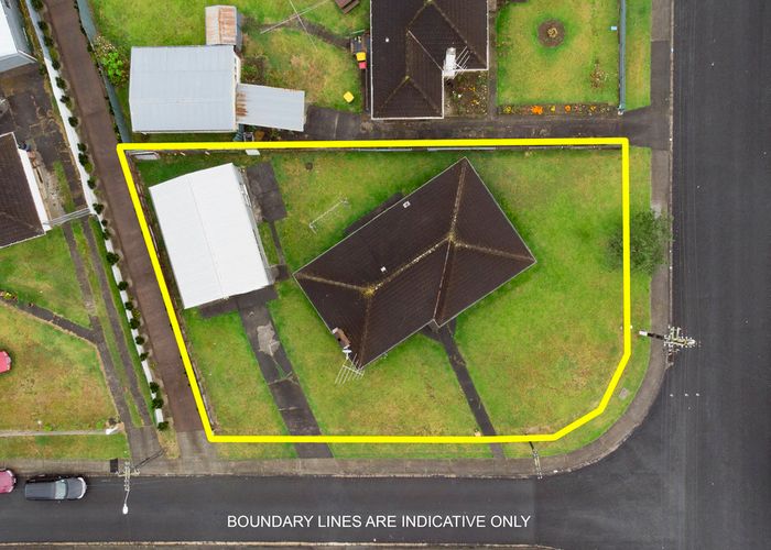  at 1 Leslie Place, Otara, Auckland