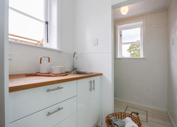  at 63 Savage Crescent, West End, Palmerston North, Manawatu / Whanganui