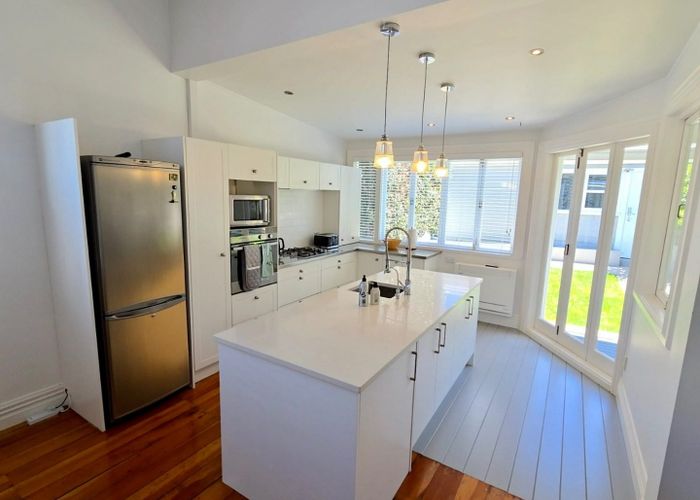  at 33 Church Street, Devonport, North Shore City, Auckland