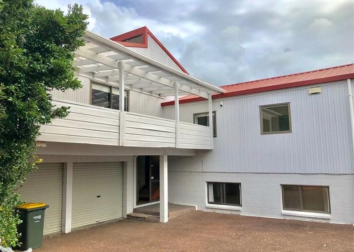  at 51 Hadfield Street, Beach Haven, North Shore City, Auckland