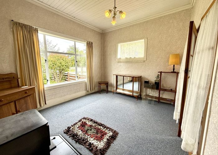  at 130 Lamond Street East, Hargest, Invercargill