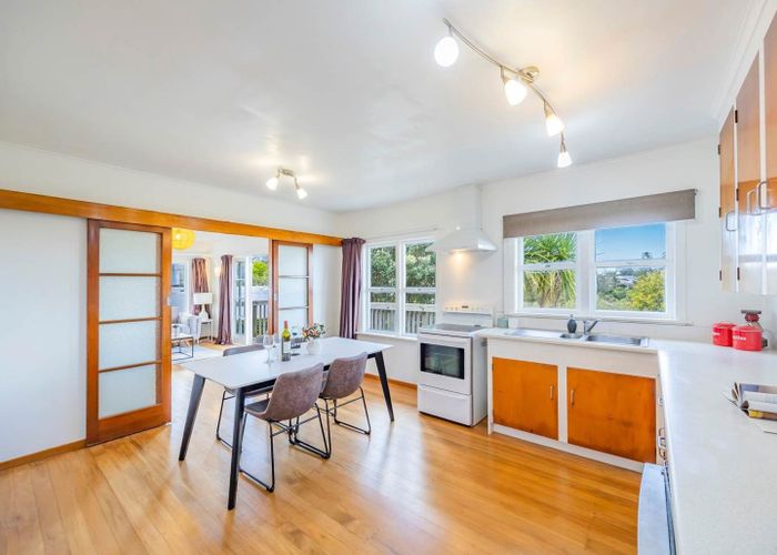  at 12 Barker Rise, Northcross, North Shore City, Auckland