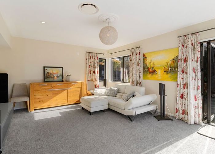  at 14 Menen Place, Manurewa, Manukau City, Auckland