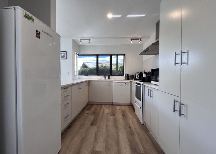  at 379 Peninsula Road, Kelvin Heights, Queenstown