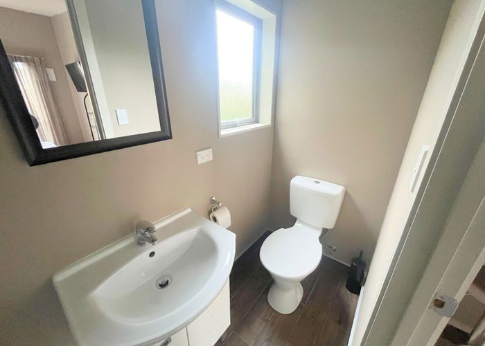  at 8B Sylvan Street, Lake Hayes, Queenstown-Lakes, Otago