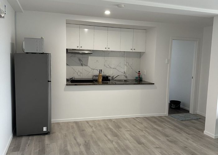  at 322 Glenfield Road, Glenfield, North Shore City, Auckland