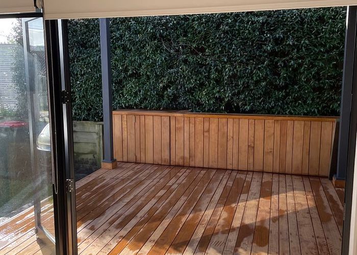  at 91 Lake Road, Belmont, Auckland