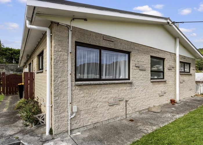  at 5/21 Dee Street, Island Bay, Wellington