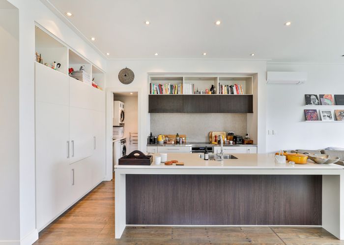  at 10 Warwick Avenue, Titirangi, Auckland