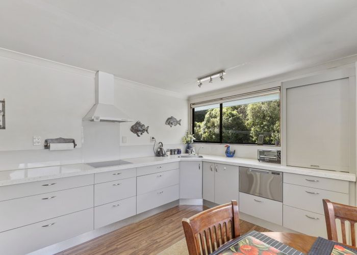  at 16 Arthur Crescent, Waikawa, Picton