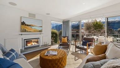  at 73 Oregon Drive, Kelvin Heights, Queenstown