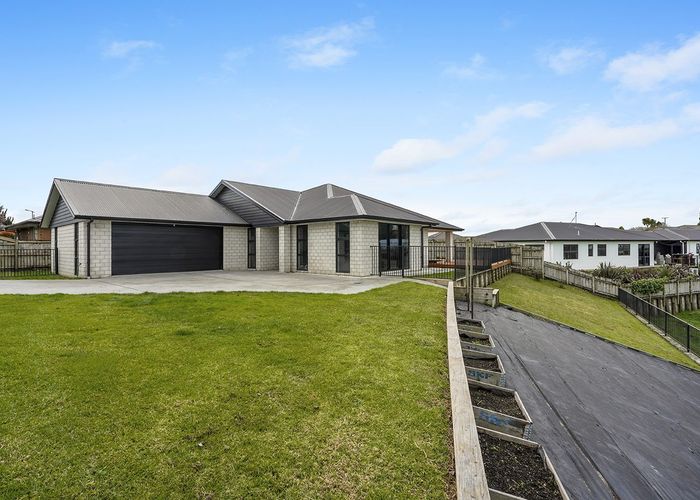  at 15 Carlingford Rise, Dinsdale, Hamilton, Waikato