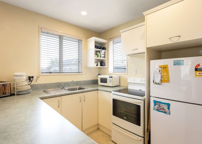  at 8C Howard Street, Spreydon, Christchurch