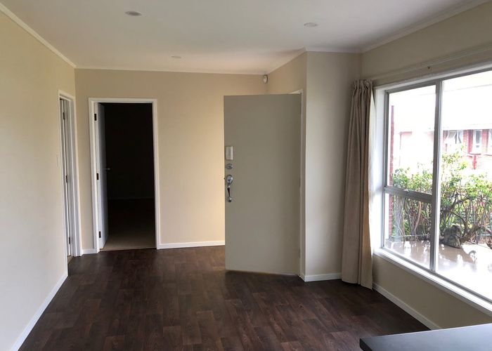  at 126 Bleakhouse Road, Mellons Bay, Auckland