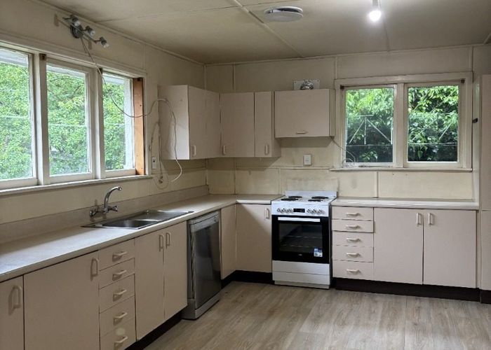  at 6 Barlow Street, Ilam, Christchurch City, Canterbury