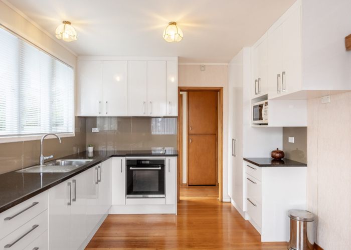  at 2 Takapu Street, Henderson, Auckland